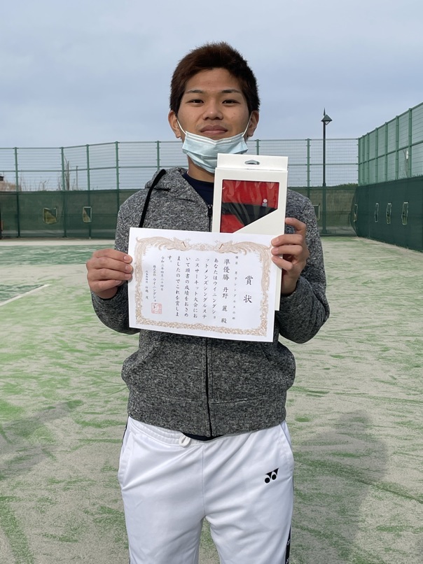 準優勝の丹野麗さん