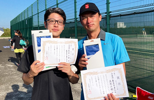 男子ダブルス準優勝の髙岡 正樹(左)、秦泉寺 章弘(右)ペア