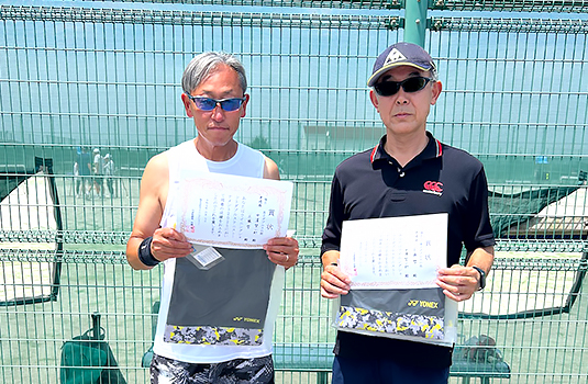 男子ダブルス準優勝〈中澤 堅一郎さん(左)・工藤 晢さん(右)〉