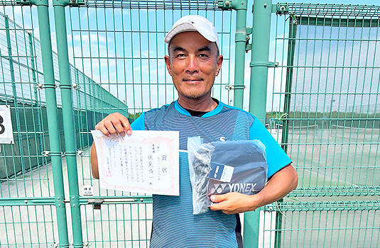 準優勝の伏見俊一さん