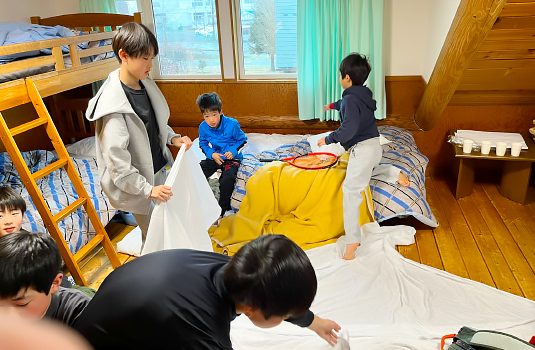 部屋の準備も皆んなで協力して行いましょう！